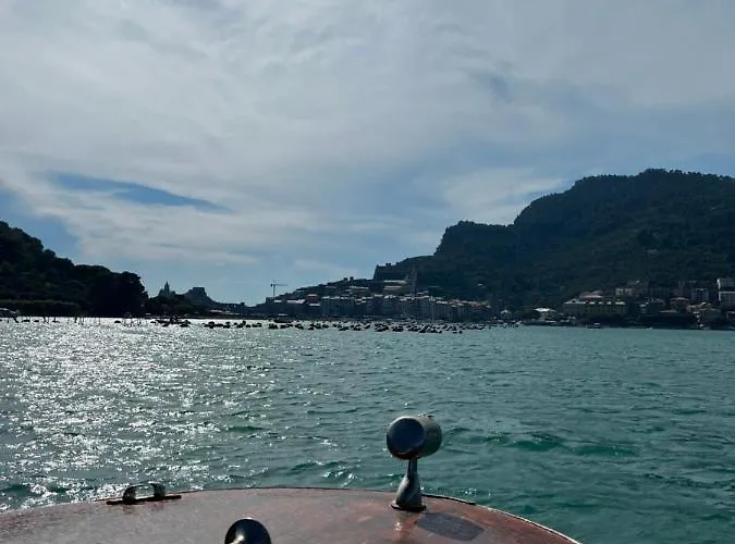 招待所 Lorena 韦内雷港