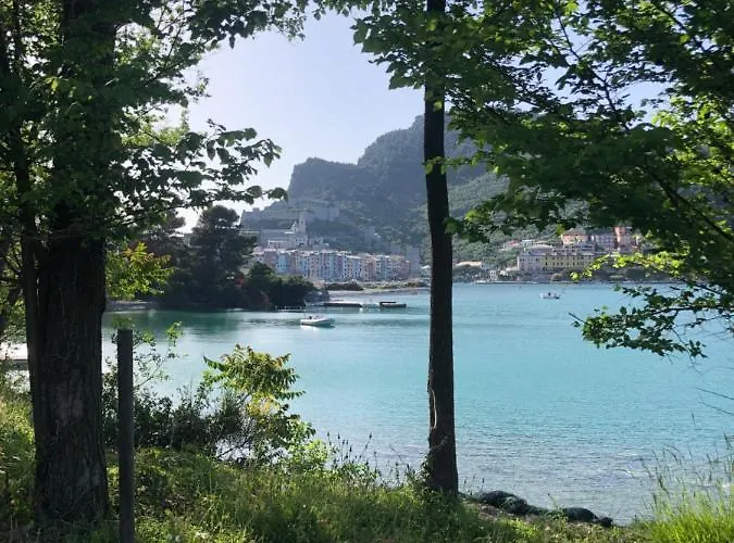 Lorena 韦内雷港